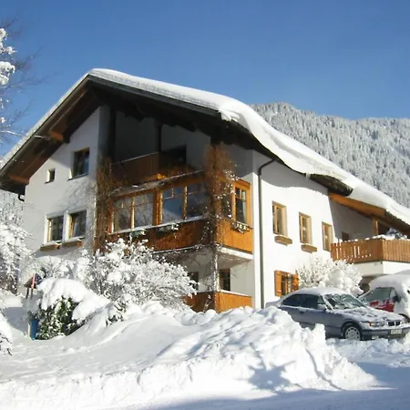 Apartamento Ruhige Im Ortszentrum By Interhome *
